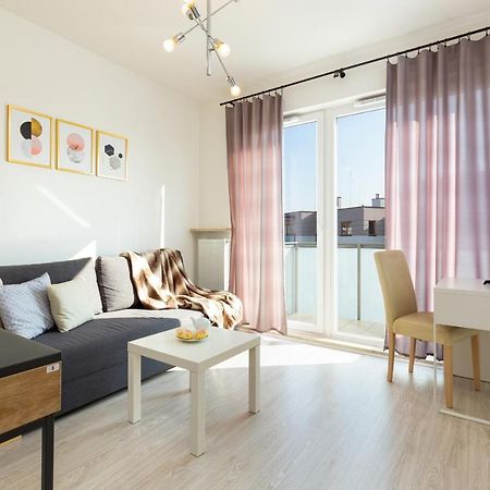 Metro Bielany Apartments By Noclegi Renters Varsó Kültér fotó