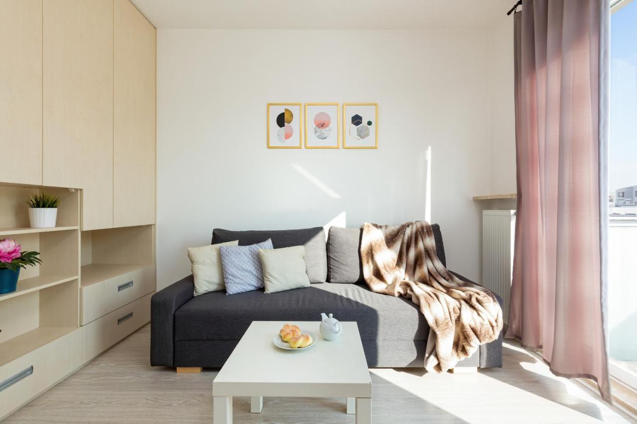 Metro Bielany Apartments By Noclegi Renters Varsó Kültér fotó