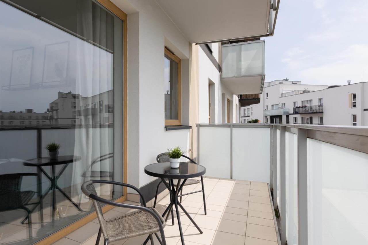 Metro Bielany Apartments By Noclegi Renters Varsó Kültér fotó