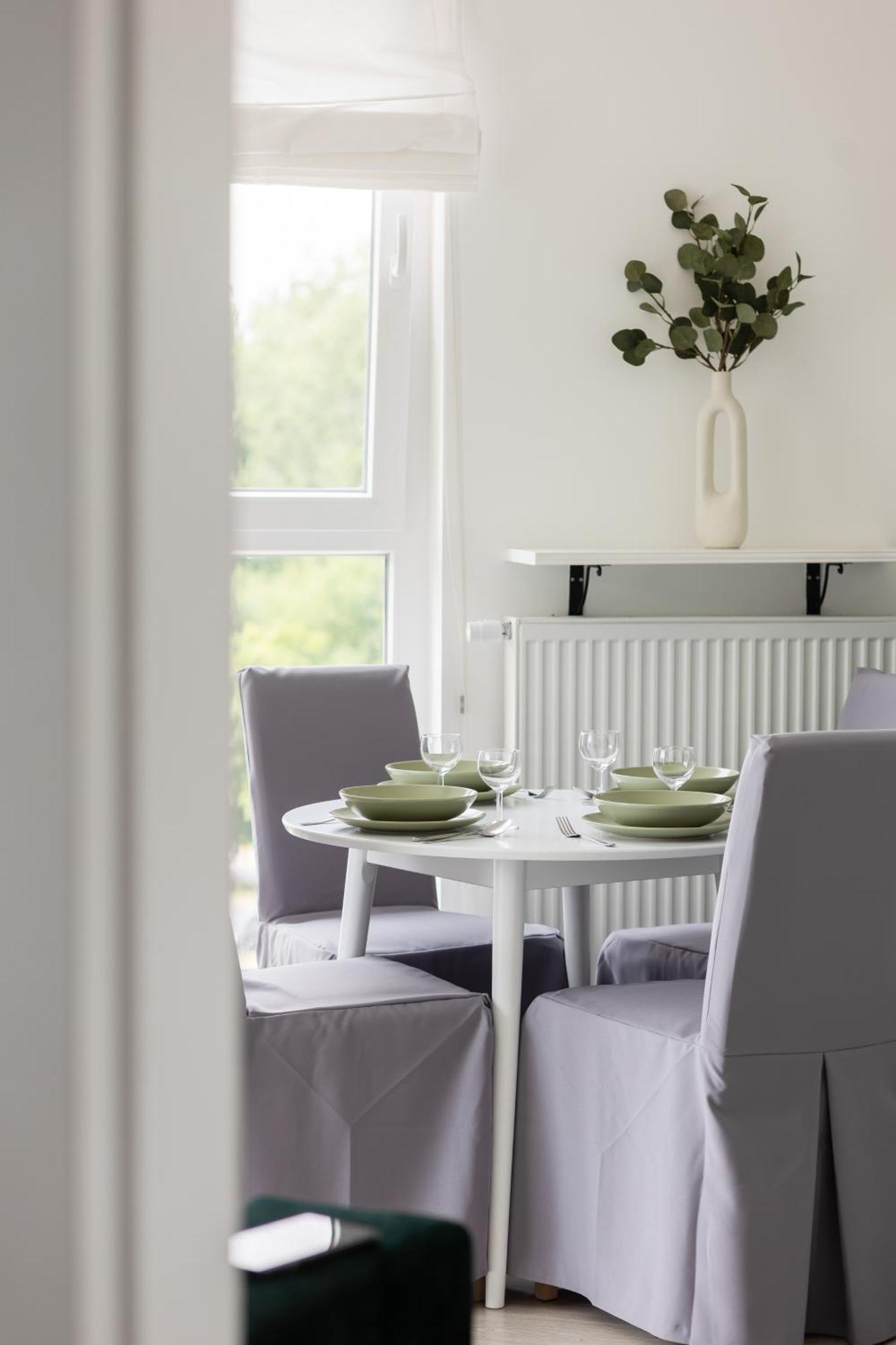 Metro Bielany Apartments By Noclegi Renters Varsó Kültér fotó